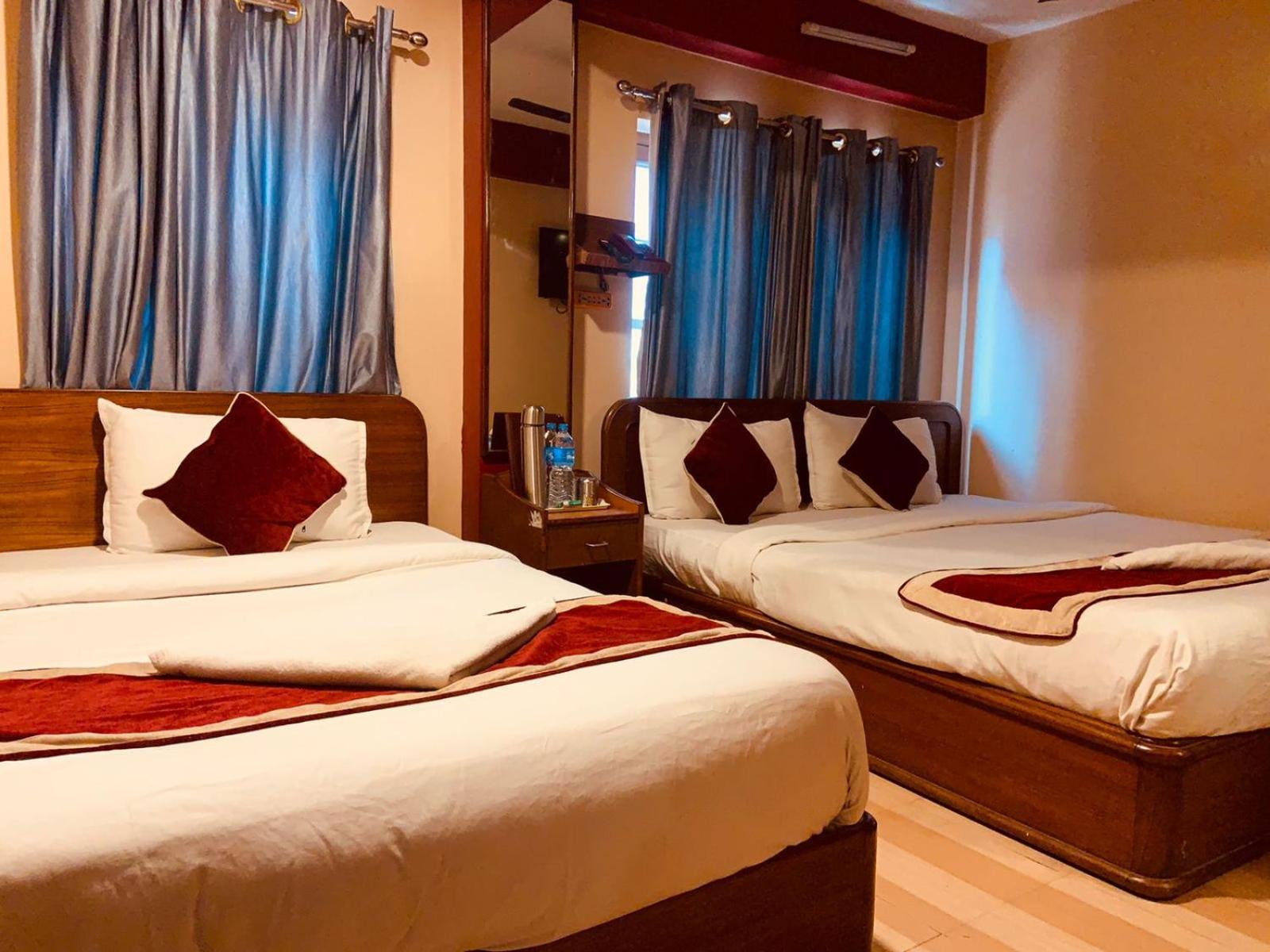 Shiva Shankar Hotel Pashupatināth Exteriör bild