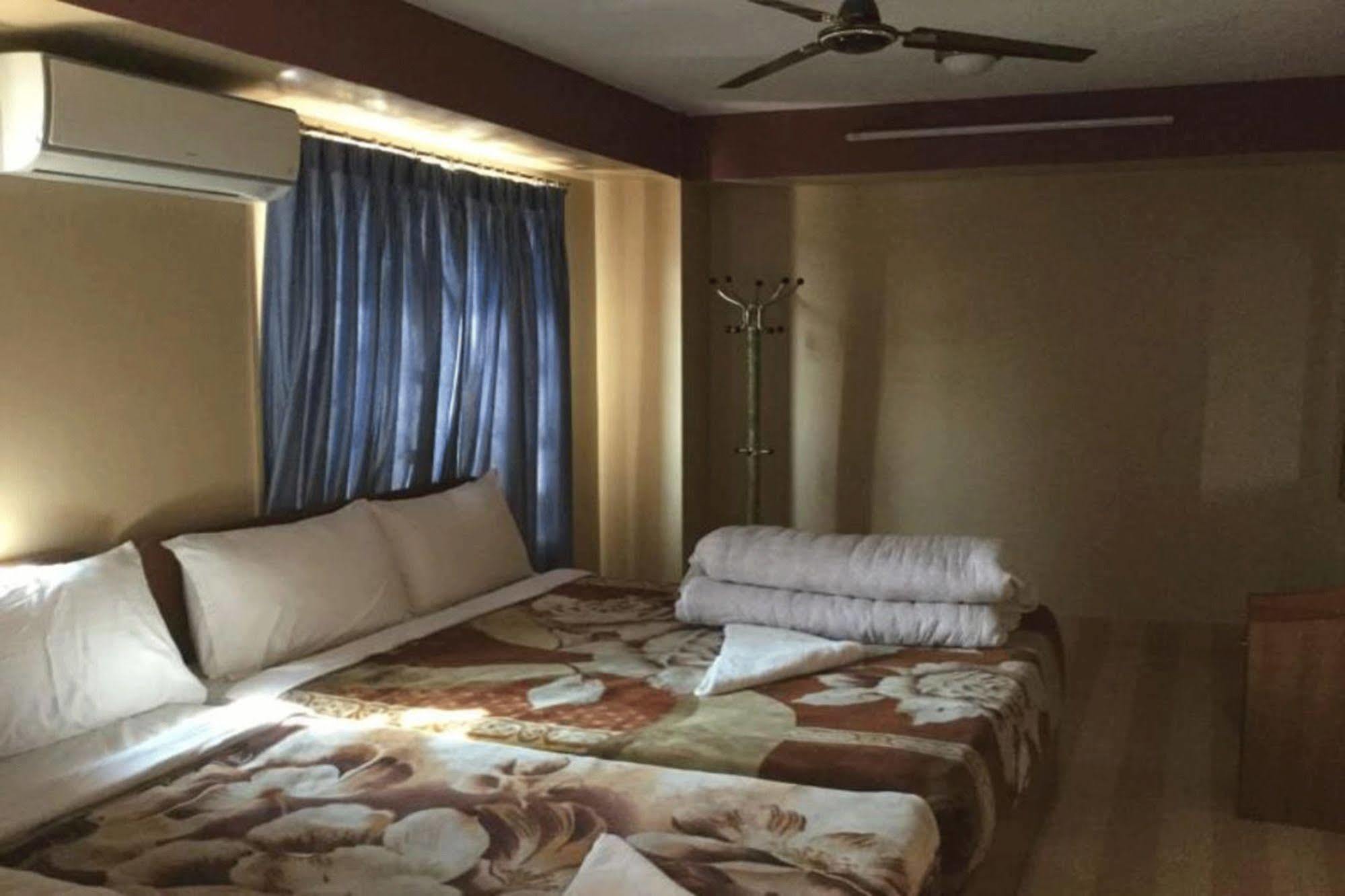 Shiva Shankar Hotel Pashupatināth Exteriör bild